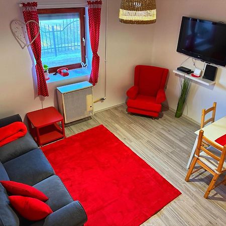 Appartement Poettyoesotthon Vendeghaz à Tiszabábolna Extérieur photo