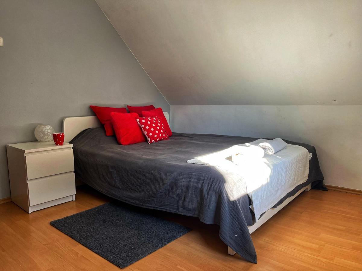 Appartement Poettyoesotthon Vendeghaz à Tiszabábolna Extérieur photo