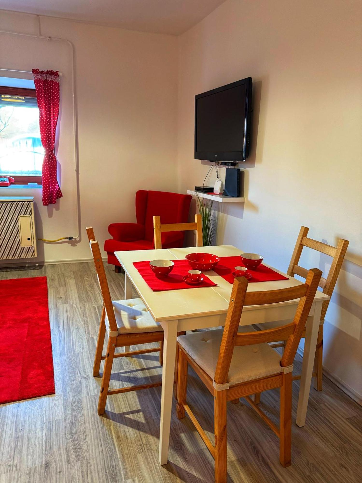 Appartement Poettyoesotthon Vendeghaz à Tiszabábolna Extérieur photo